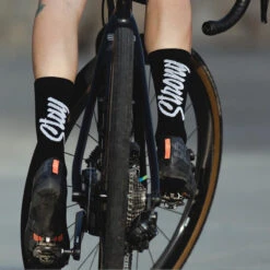 Calcetin Running Unisex Stay Strong, Tricotado Negro -Ropa Deportiva Tienda calcetin running unisex stay strong tricotado negro 1