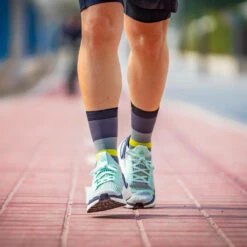 CALCETINES KAMUABU FRANJAS GRIS-NEGRO -Ropa Deportiva Tienda calcetines kamuabu franjas gris negro 3