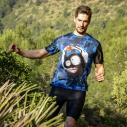 CAMISETA DE RUNNING #LOVERUNNING Para HOMBRE - KAMUABU Color Camuflaje 90grs -Ropa Deportiva Tienda camiseta de running loverunning para hombre kamuabu color camuflaje 90grs 3