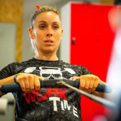 CAMISETA DE RUNNING #WORKTIME Para MUJER - KAMUABU Color Negra 90grs -Ropa Deportiva Tienda camiseta de running worktime para mujer kamuabu color negra 90grs 3