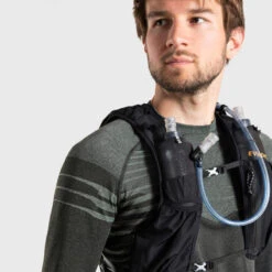 CAMISETA SIN COSTURAS CONFORT MANGA LARGA TRAIL RUNNING HOMBRE NEGRO CAQUI -Ropa Deportiva Tienda camiseta sin costuras confort manga larga trail running hombre negro caqui 3