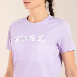 CAMISETA TRAIL RUNNING MUJER LILA ESTAMPADO MANGA CORTA -Ropa Deportiva Tienda camiseta trail running mujer lila estampado manga corta 2